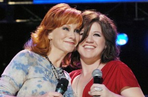 Reba McEntire and Kelly Clarkson
