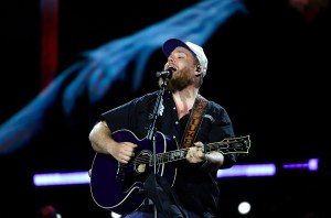INDIO, CALIFORNIA - APRIL 27: (FOR EDITORIAL USE ONLY) Luke Combs performs at the T-Mobile Mane Stage during the 2025 Stagecoach Festival on April 27, 2025 in Indio, California. (Photo by Frazer Harrison/Getty Images for Stagecoach)