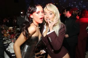 NEW YORK, NEW YORK - MAY 05: (Exclusive Coverage) (L-R) Jenna Ortega and Sabrina Carpenter attend the 2025 Met Gala Celebrating 