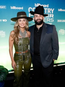 Lainey Wilson and Carin León