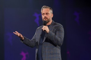 Nate Bargatze speaks onstage during the 2024 Robin Hood Benefit at Jacob Javits Center on May 13, 2024 in New York City. (Photo by Kevin Kane/Getty Images for Robin Hood)