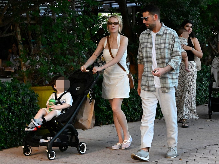 lindsay-lohan-mega-1